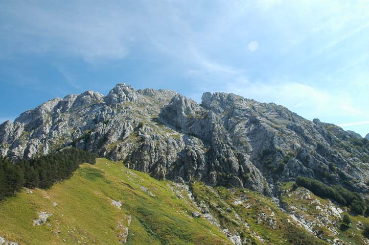 Uno sguardo sulle Alpi Apuane